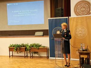 862bb948-be87-4ef5-95bc-18d1f448ccd7